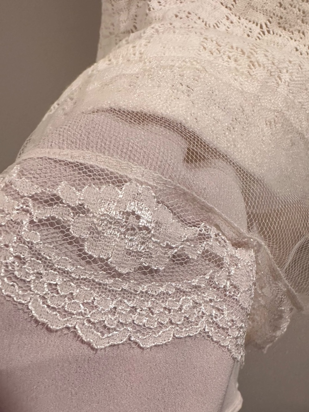 Free People Victoria Ivory Lace Mesh Sheer Sleeveless Mini Dress Lace Size 4 NWT - Picture 8 of 16